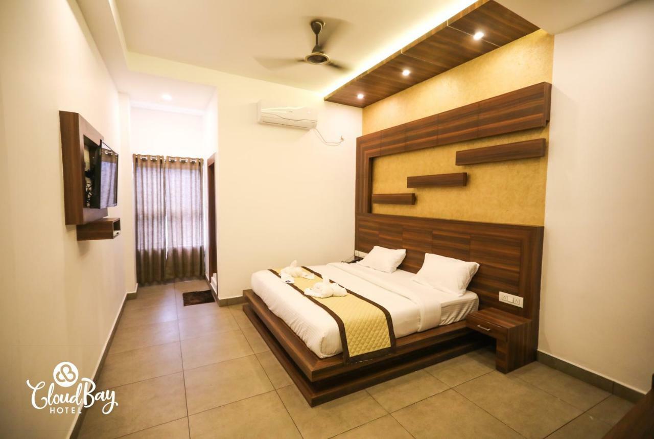 Hotel Cloudbay Kattappana Exterior foto