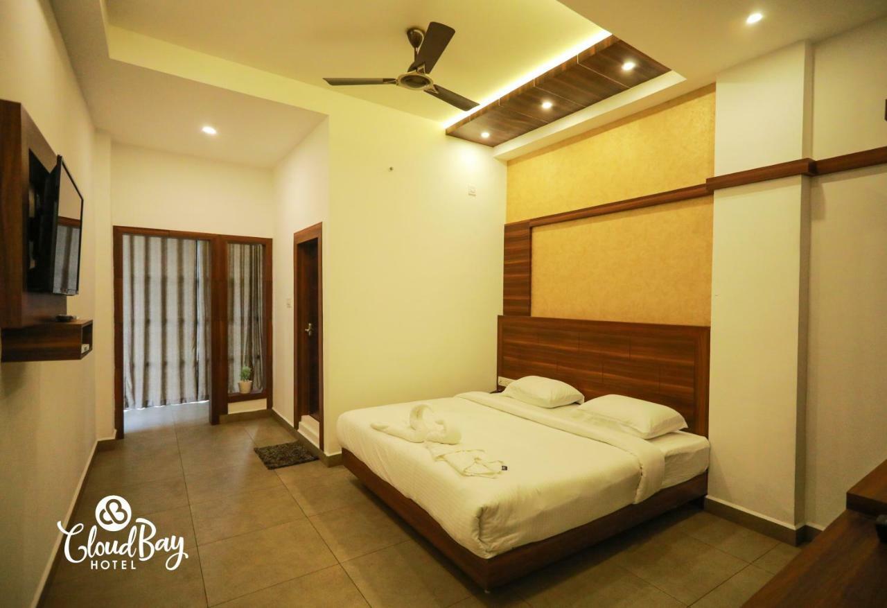 Hotel Cloudbay Kattappana Exterior foto