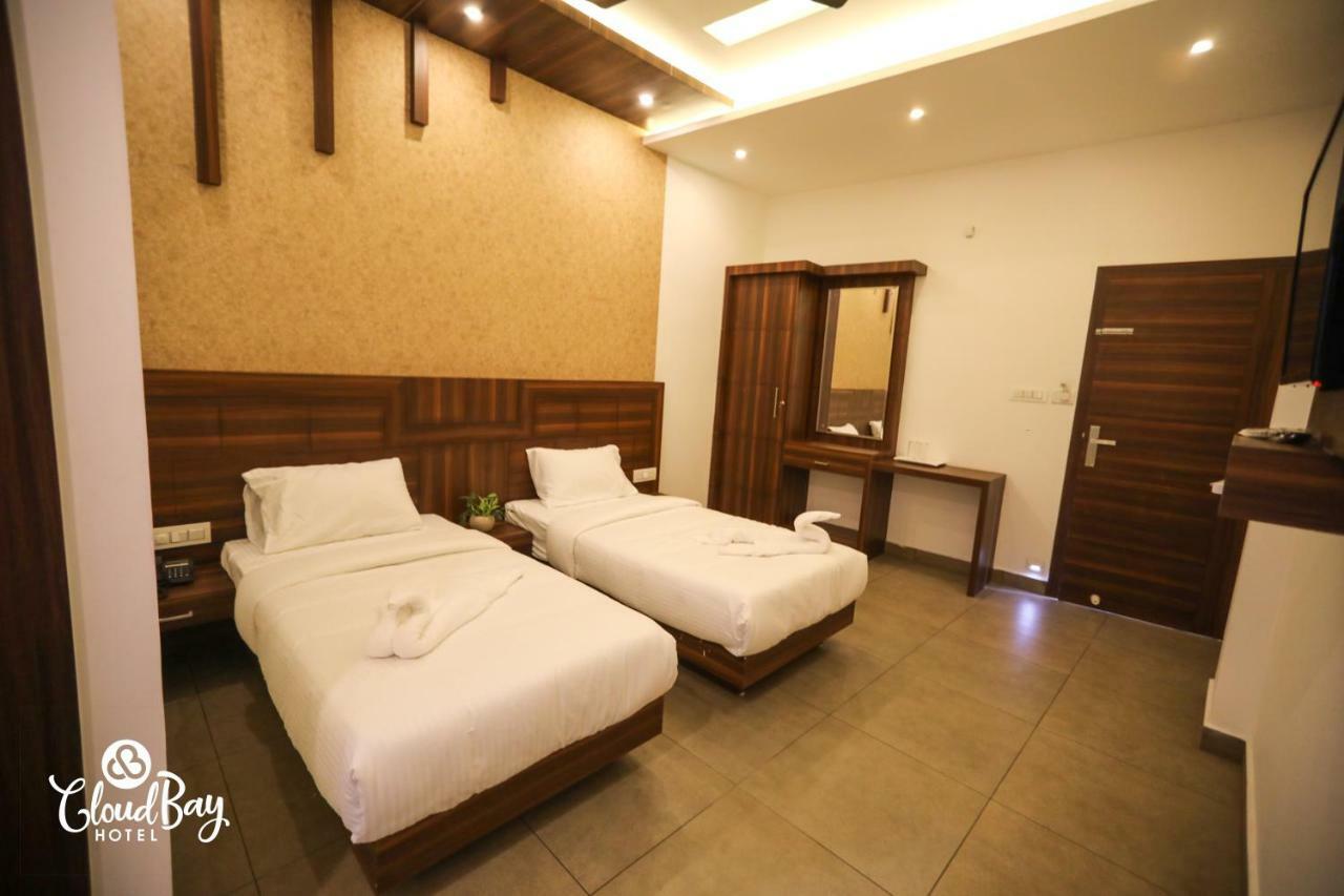 Hotel Cloudbay Kattappana Exterior foto